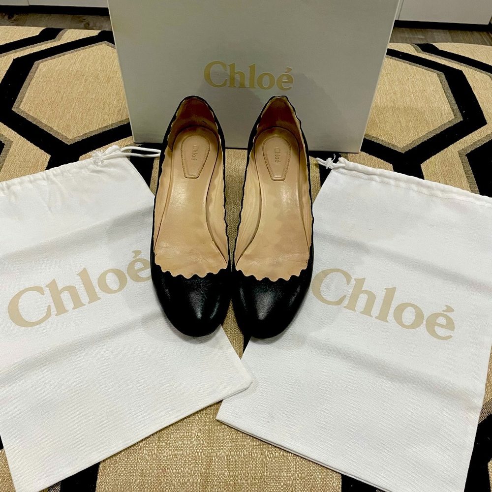 Chloe Scalloped Leather heels